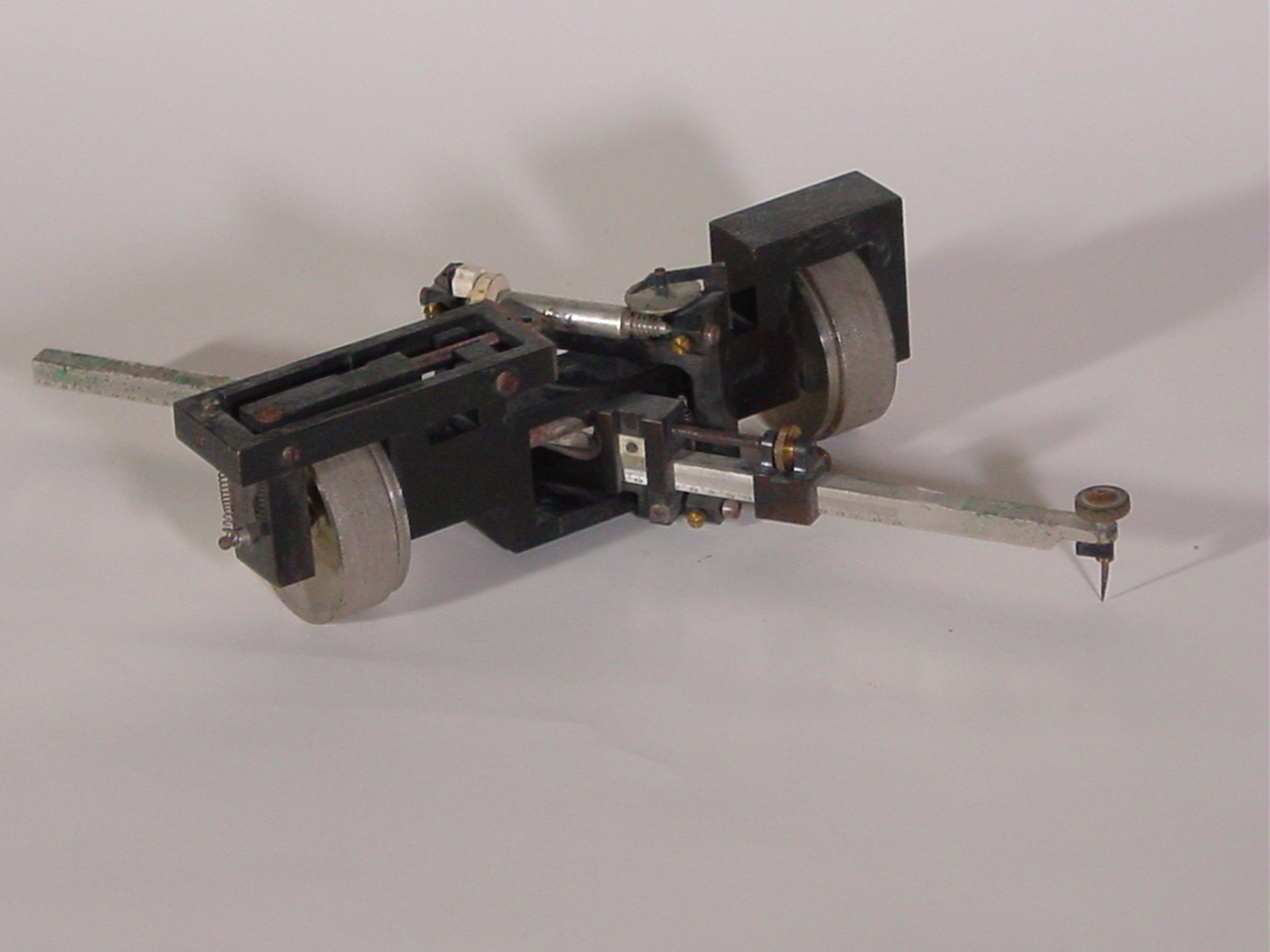 Figure 4 — A Coradi rolling planimeter: the carriage runs on two rollers, so there is no pole and the figure can be any length.